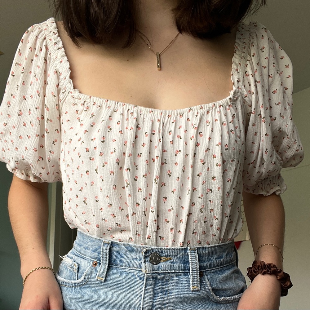 Billabong Floral Puff Sleeve Blouse
